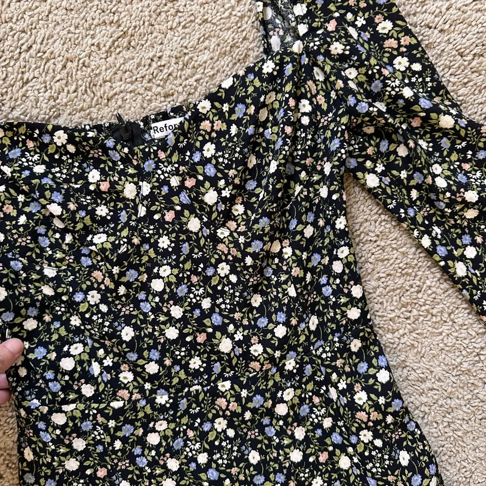 Reformation Spring Dress - Picture 3 of 5